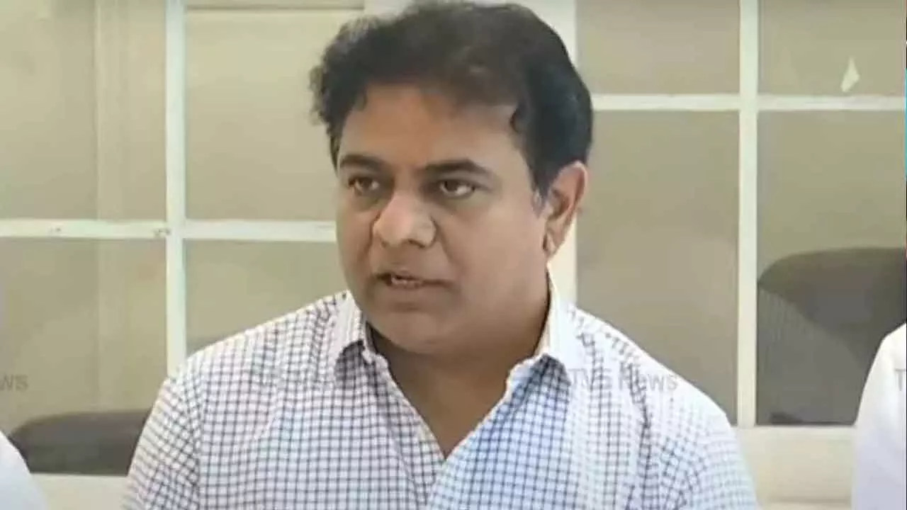 KTR : జనంలో తిరిగే కేతిరెడ్డి ఓడిపోయాడు.. డబ్బు సంచులతో దొరికినవాళ్లు సీఎం అయ్యారు