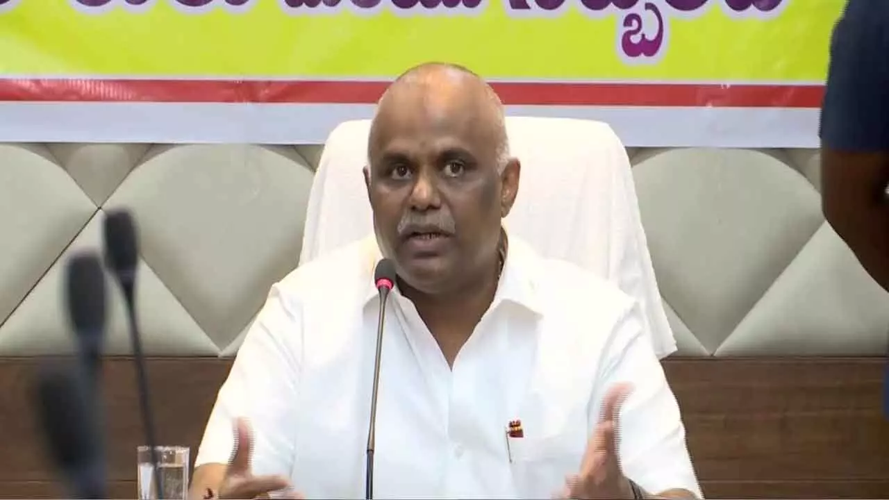 Minister Satyaprasad : జ‌గ‌న్ వినుకొండ వెళ్లింది రాజకీయ లబ్ధి కోసమే