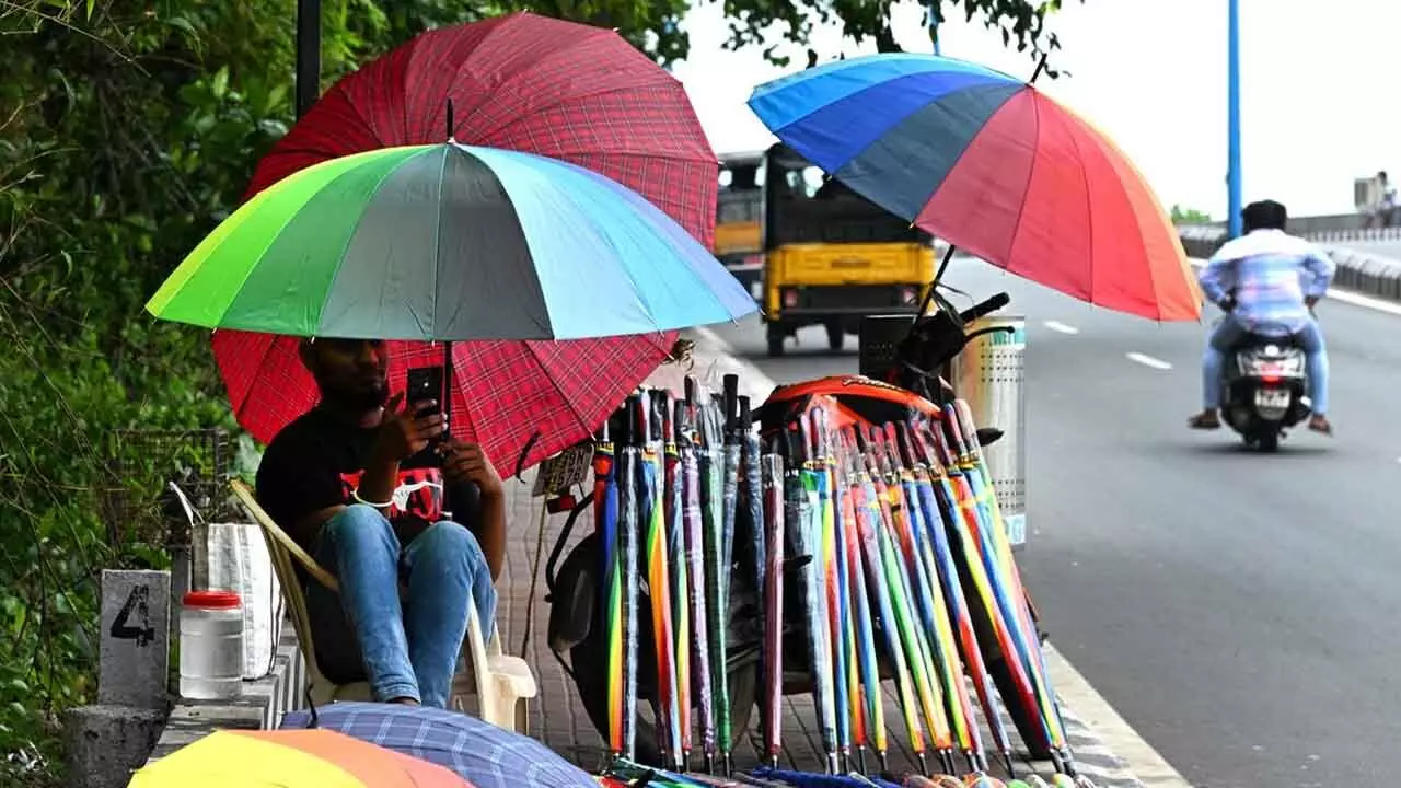 Rain Alert : ఏపీకి భారీ వ‌ర్ష హెచ్చ‌రిక‌..!