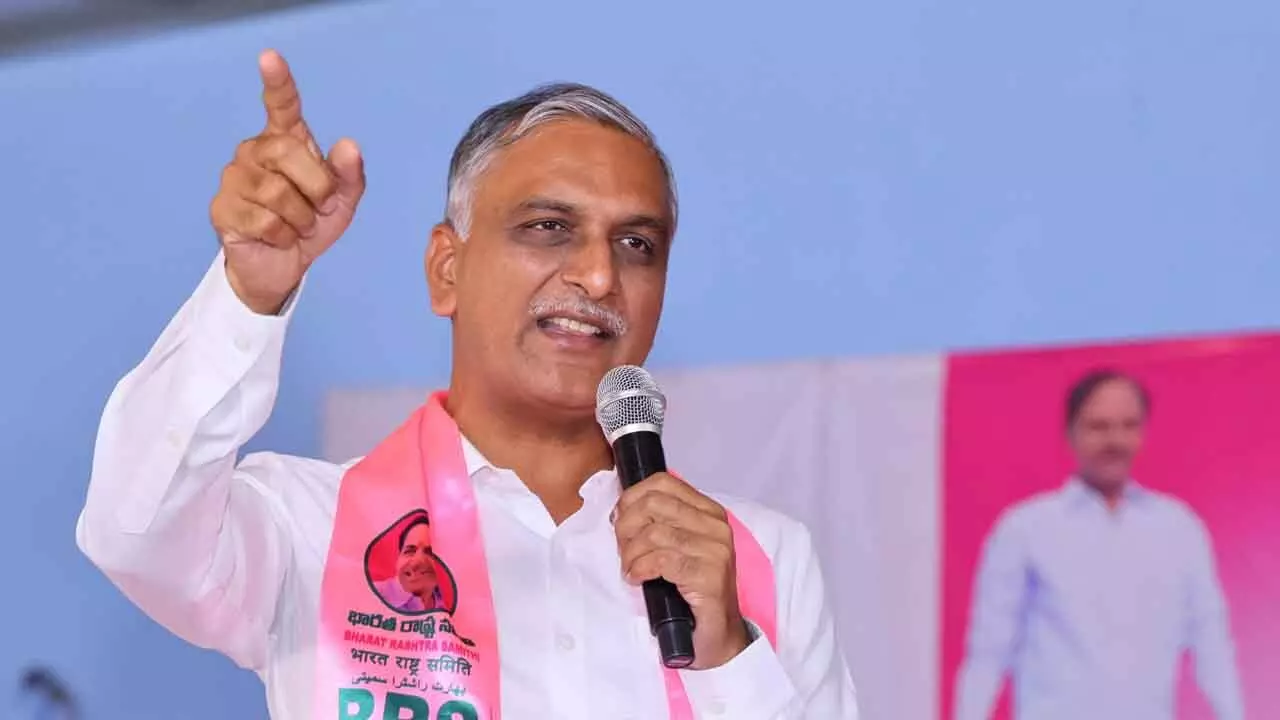 Harish Rao : కూల్చివేత రాజకీయాలు మానేసి వారిని ఆదుకోండి