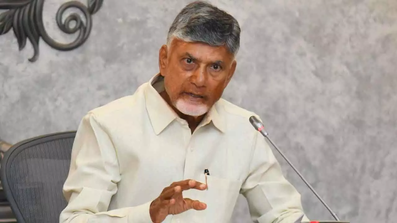 CM Chandrababu : వరదల వల్ల నష్టపోయిన ప్రతి ఇంటికి రూ.25 వేల ఆర్థిక సాయం