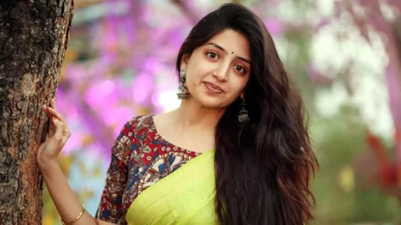 Poonam Kaur : పూన‌మ్ కౌర్ ట్వీట్‌పై చ‌ర్చ ఎందుకు జ‌రుగుతుంది..?